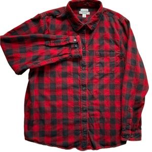 L.L. Bean red and black flannel relaxed fit button down size L